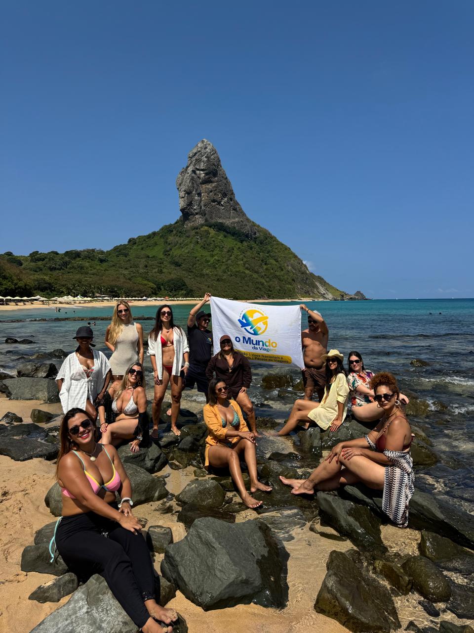 Praia do Cachorro em Fernando de Noronha